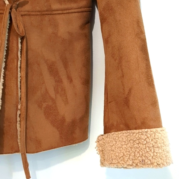 Garnet Hill tan faux sherling coat size large - Picture 5 of 12